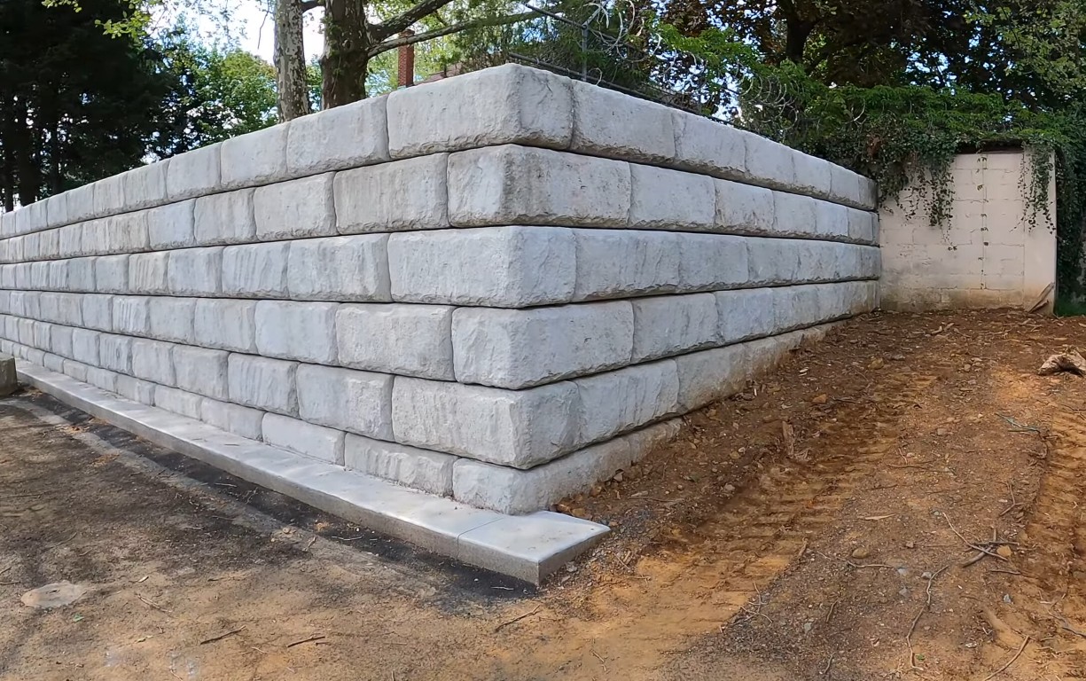 Retaining Wall Design & Installation provided by professional masonry contractors in Elk Grove, CA